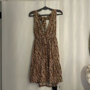 House of Harlow brown and white mini dress in a size small